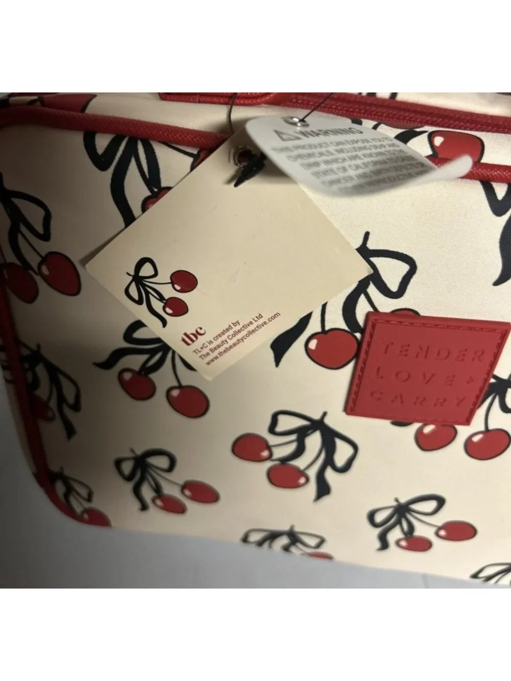 Tender Love + Carry Weekender Hanging Travel Organizer Make Up Bag Cherry NWT